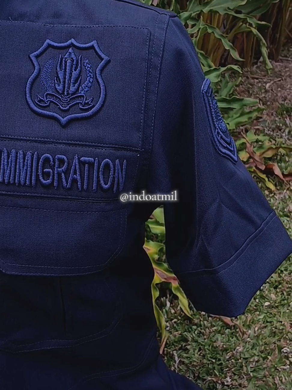 Hai Hai Hai, kali ini mimin up masih seputar seragam yesss 🤭 Kali ini mimin up seragam custom imigrasi yaa ✨️ Buat kalian kalau mau custom seperti ini bisa banget YAAA 😱🫵🏻 Marketplace 👇🏻 📱 Shopee : Indo Atmil 📱 TokoPedia : INDO ATMIL 📱 Tiktok : INDO ATMIL ☎️ Pemesanan : 𝟬𝟴𝟱 𝟮𝟯𝟬 𝟲𝟭𝟲𝟭 𝟵𝟵 Alamat : 🏡 Dsn. Gondangrejo Rt 1/1 Jatirejo Banyakan Kab. Kediri Dapatkan harga Kolektif untuk pembelian banyak❣️ Pesan sekarang juga!!! #kemenimipas #pemasyarakatan #seragamcustomimigrasi #imigrasi #fyppppppppppppppppppppppp 
