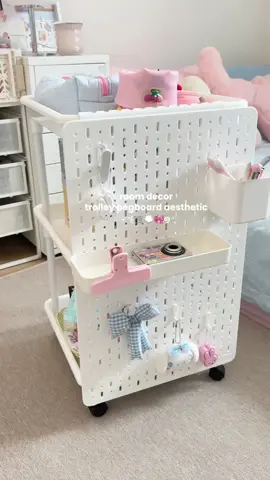 rekomendasi troli & pegboard aesthetic buat di kamar kamu makin aesthetic🌟💗🎀 #raksusun #pegboard #desksetup #rakserbaguna #rakbuku #roomdecor #trolisusun 