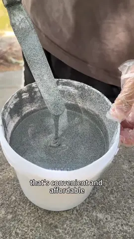 The new epoxy coloured sand makes the ground more advanced in a second.#waterproof #epoxy #epoxycoloredsand #smooth #saftifying 