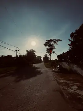 Người ơi đừng nói thêm nữa chi, chỉ khiến em đau lòng..