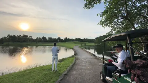 Đến gâu gâu còn biết đường trốn vào nhà :)) @Nam Hùng @Sơnyama #bằng_hữu #bằng_hữu_golf #minhtrigolfclub 