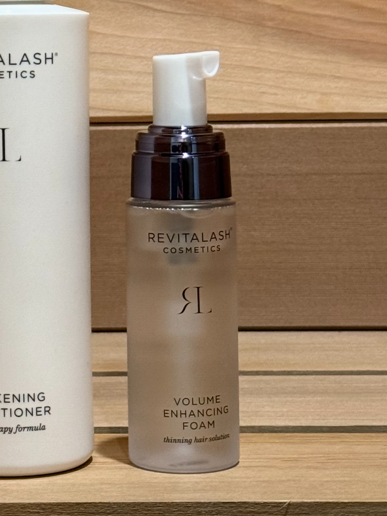 Turn thin hair into thriving hair with Volume Enhancing Foam  #revitalashfam#revitalashcosmetics #healthyhair #thickeningshampoo #thickeningconditioner #volumizedhair #thinhair #thinninghair