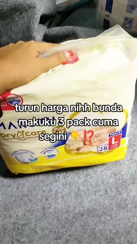 turun banget nihh popok makuku 3 pack murah meriah #makukubestgiftoflove #makukupromo #makukupopokantigumpalpertama #makuku 