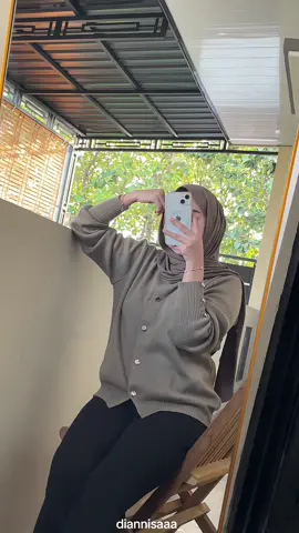 #cardigan #cardiganrajut #cardiganoutfit #cardiganmurah #OOTD 