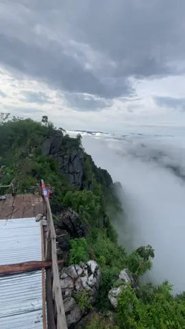 🥺💚 #fyp #ຫນອງຂຽວເມືອງງອຍ⛰ #ຫຼວງພະບາງ #laos🇱🇦 #siewfreedom 