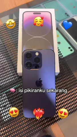 masih jadi idaman sih🥰 yuk buruan upgrade iphone mu ke iphone 14 pro😎🫵🏻 @mikastoremdn#iphone #iphone14pro #fyp #viral #tasya 