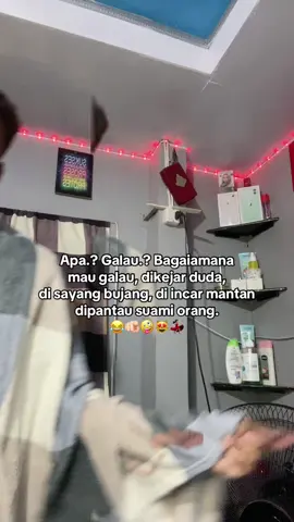 uptsss suami orang lagi🫢💃🏻 #fypシ゚ #4u #xybca #storywa #viral #tag #moots? #foryou #beranda #katakata #arlanganss222 