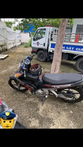 Xe cổ thì lên thùng 🤣😂 #xuhuong #exnho #capcut 