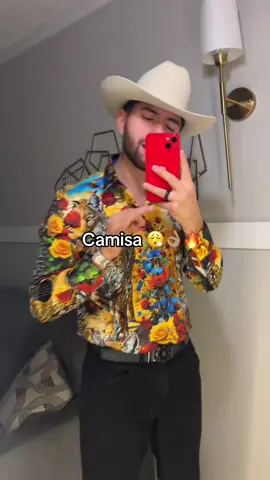 Nada básico, puro porte pesau 🔥👌🏽 #estilovaquero #vaquerostyle #ropadehombre #camisadehombre #mexicanoutfits 