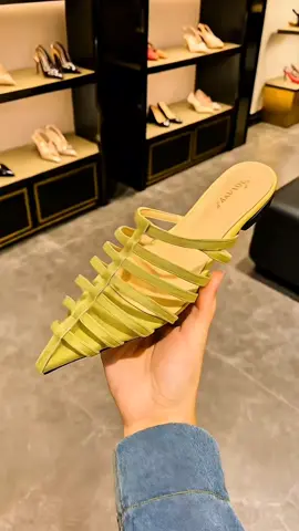 #sandalterbaru2025tiktok🔥😍😍😍 #sandalkekinian #trending 