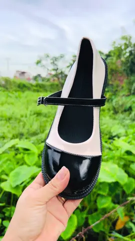 giữa bao nhiêu lựa chọn, quai ngang nhỏ là lựa chọn xinh iu lắm này.  #giaydepthaongoc #giayhogot #quaihau #giay3phan #giaybupbe 