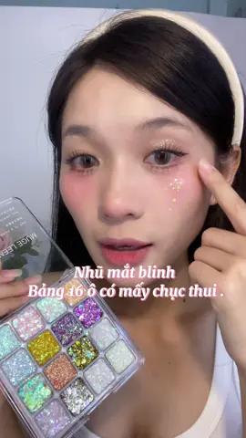 Nhũ mắt tiên cá blinh #huyenthichmakeup #xuhuong #tipmakeup #nhumatkimtuyen #nhumatdouyin 