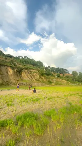 अब नया सुरुवात नुवाकोट बेलकोटगढी -४ जलजले अबिसुरा खेलकुद मैदन !! #hawajr27#footbal 💓🙏