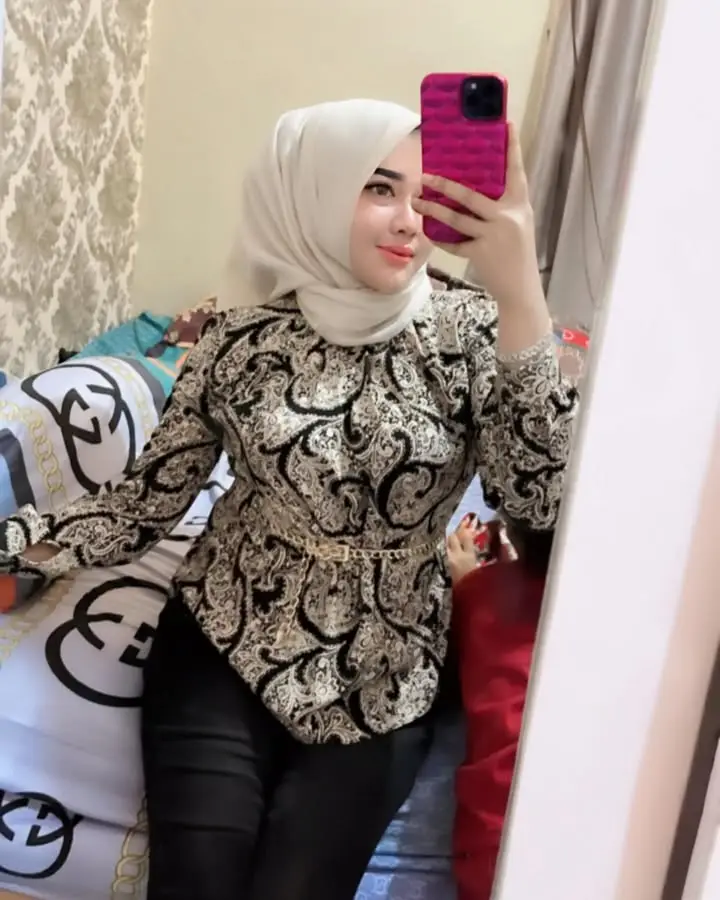 Mirorrr selfi 🤭🥰 #promoseruweekend #semangatberjuang #fyppppppppppppppppppppppp #fypage #fypシ゚ 