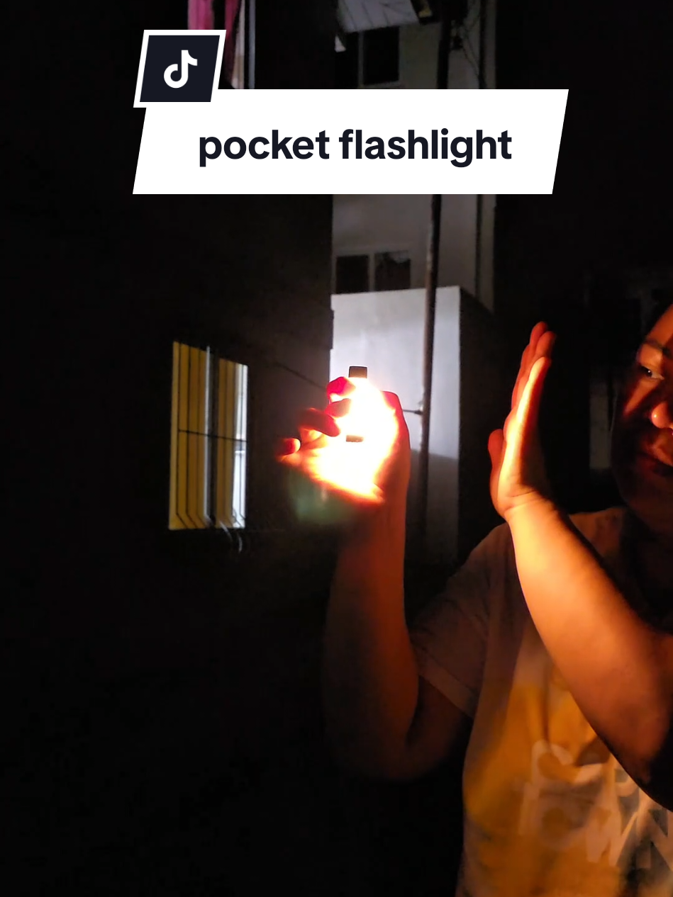 gandang dalhin sa mga camping / hiking tong mini pocket flashlight #pocketflashlight #miniflashlight #flashlight #campinglight #cliplight 