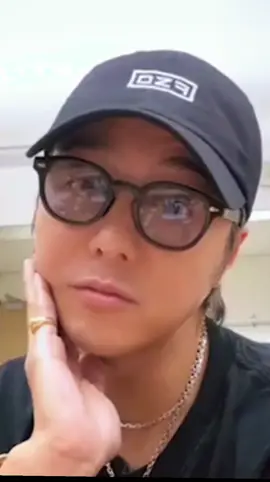 安い男じゃない😊 安ちらししたくない😆 ちらしの安売りもしたくない🤭 TAKAHIRO最高っス👍 #exiletakahiro  #EXILETAKAHIRO  #おすすめにのりたい 