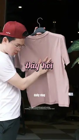 Áo thun màu hồng đây rồi các ní ơi. #thoitrangnam #cachphoidodep #oufitthudong #phoidothudong #xuhuong2026 