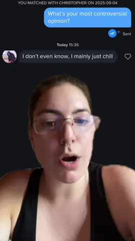 Sorry I got so heated I just hate hearing about pineapple on pizza so much #tinder #lesbian #lgbt #datingapp #greenscreen 