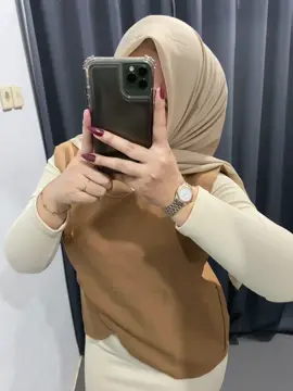 Vest rompi cantik from @FEMALE LOGO 😍 #vestrompi #outerwanita #stylekekinian #koreanstyle #yoona 