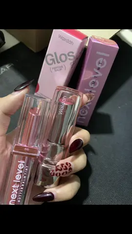 #fyppppppppppppppppppppppp #lipstick #wardah #hanasui #viral #makeup #moots? #4u #moots 