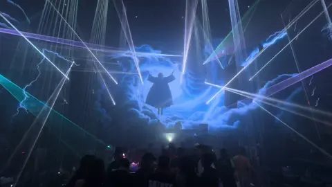 #wclub #fyp #sad #fypviralシ #fav #酒吧 #柬埔寨 #金边 