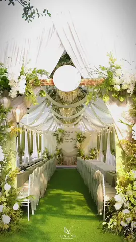 ✨ Biến mọi không gian thành tiệc cưới trong mơ – Linh Vũ Wedding luôn sẵn sàng đồng hành cùng bạn 💍 👉 Inbox ngay để được tư vấn concept riêng dành cho bạn! — 𝐋𝐢𝐧𝐡 𝐕𝐮̃ 𝐖𝐞𝐝𝐝𝐢𝐧𝐠 𝐚𝐧𝐝 𝐄𝐯𝐞𝐧𝐭𝐬 - Chuyên gia tiệc cưới cao cấp Hà Thành 📞 Hotline: 0967.160.788 🏠 Add: Số 2 Hàng Than, Ba Đình, Hà Nội #wedding #weddingtiktok #trangtritieccuoi #weddingdecoration #weddingday