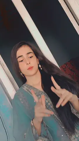 mohabbat Jo safar wado ata Cha Thi pyo 😍😻#singerhinanaz #1Moilion #Flowers 