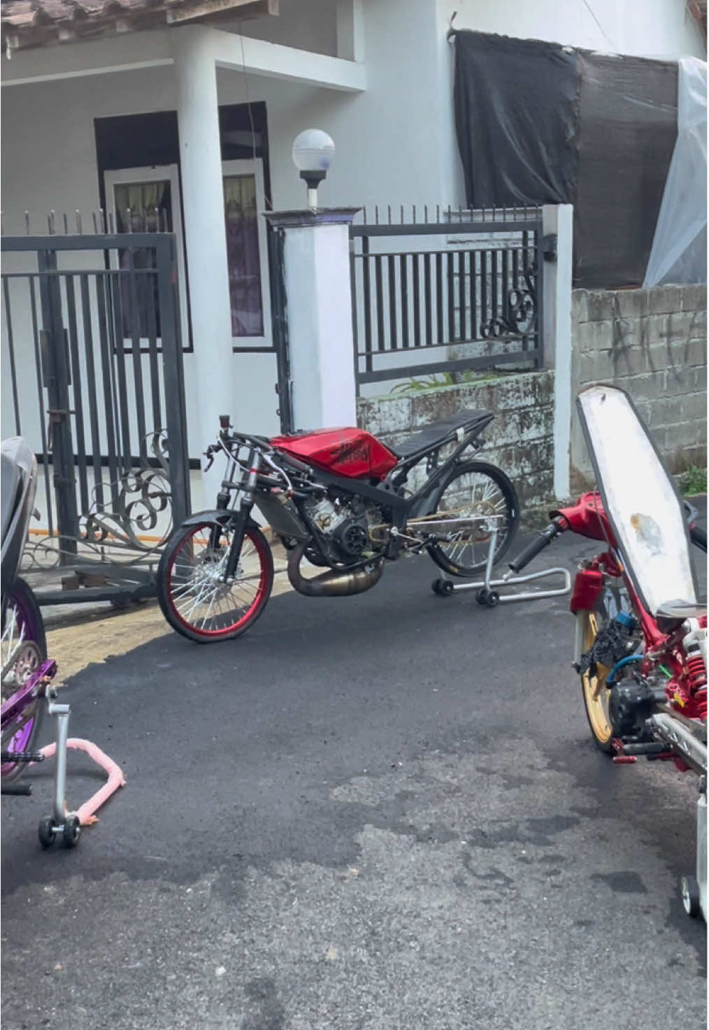 Disuruh bangun pagi, malah bangun motor.                                     #sleepengine200 #ninja155framestd #fuwungkul147 #foryoupage #xyzabc 
