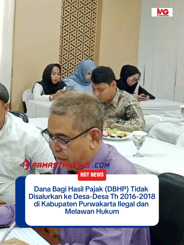 Kasus Penundaan DBHP di Purwakarta Memanas, Desakan KMP Berbuah RDPU di DPRD Libatkan Beberapa Instansi PURWAKARTA - Kasus penundaan Dana Bagi Hasil Pajak (DBHP) tahun 2016-2018 di Kabupaten Purwakarta yang sebelumnya dipertanyakan Komunitas Madani Purwakarta (KMP) akhirnya berbuah pembahasan di DPRD Purwakarta pada Jum'at (29/8/2025). Gelaran rapat tersebut diketahui libatkan Instansi lainnya diantaranya, Dinas Pemberdayaan Masyarakat dan Desa (DPMD), Dinas Komunikasi dan Informasi, BKAD, Inspektorat Purwakarta, dan Kabag Hukum Setda Purwakarta. Dalam tanggapannya, Ketua DPRD Purwakarta, Sri Puji Utami sampaikan poin mendasar terkait penundaan DBHP di tahun 2016-2018 tersebut. Menurutnya, pihaknya dalam melaksanakan pembahasan dan persetujuan terhadap rancangan APBD maupun perubahan APBD pada tahun 2016, 2017, 2018 telah melaksanakan fungsi anggaran secara prosedural dan sesuai ketentuan perundang-undangan. “Artinya tidak ada kami memberikan persetujuan terhadap penundaan ataupun pengalihan, selanjutnya dalam dokumen APBD tahun 2016, 2017, 2018 alokasi dana bagi hasil tetap tercantum dan tidak dihapus. Artinya tidak ada kondisi yang force majoure ataupun darurat, sehingga kami tetap memberikan saran dan pendapat karena Perda ini adalah Raperda dari inisiatif dari pemerintah daerah. “Maka jawaban kami adalah tidak terjadi force majoure di tahun-tahun itu sehingga kami tetap mendorong pemerintah daerah untuk membayar, begitu ya,” ujar Ketua DPRD Purwakarta. Selanjutnya Ketua DPRD Purwakarta juga sampaikan jawaban ketiga yang diajukan KMP terkait “apakah DPRD menerima dan menyetujui dokumen perubahan penjabaran APBD” kemudian kami menjawab, dalam setiap kesempatan pembahasan APBD setiap tahunnya sampai dengan pembahasan APBD tahun 2025 selalu mendorong pemerintah daerah agar memenuhi kewajiban membayar DBHP kepada pihak yang berhak menerimanya secara bertahap ataupun berkelanjutan. Intinya dalam RDPU itu Ketua DPRD menegaskan tiga poin krusial terkait DBHP tahun 2016-2018 diantaranya: Tidak ada persetujuan DPRD atas penundaan maupun pengalihan alokasi DBHP 2016-2018. Tidak terjadi kondisi luar biasa force majoure maupun krisis fiskal pada rentang tahun tersebut. DPRD tidak pernah menerima apalagi menyetujui perubahan penjabaran APBD yang membatalkan alokasi DBHP ke Desa. Pernyataan Ketua DPRD tersebut dianggap KMP “menutup ruang alasan sah” penundaan DBHP tahun 2016-2018. KMP Desak Transparansi dan Usut Tuntas  Dalam forum RDPU tersebut, Ketua KMP menegaskan agar PPID DPRD maupun PPID Pemkab tak menutupi informasi publik. Sebab KMP siap menempuh jalur hukum atas dugaan Obstruction Of Justice, sebagaimana diatur pasal 52 UU KIPER. Pasal 55-56 KUHP dan pasal 21 UU Tipikor. Ketua KMP menegaskan bila DBHP adalah hak Desa dan penundaan tanpa dasar sah adalah kejahatan yang akan dibongkar, dikawal, dan diseret pelakunya ke KPK.  Seperti diketahui, skandal penundaan yang sebagian kalangan diakui sebagai sisa utang Pemkab Purwakarta tersebut terjadi di era Dedi Mulyadi. Namun Ketua KMP, Zaenal Abidin menampik keras istilah sisa utang dalam kasus tersebut, sebab pihaknya dikatakan akan lebih fokus menggali informasi kemana dana tersebut mengalir dan digunakan untuk apa. sumber: Ketua KMP Purwakarta (red)  #komunitasmadanipurwakarta #dbhp #kabupatenpurwakarta #bupatipurwakarta @bupatipurwakarta2024 @gubernurjabar_ 
