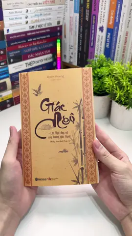 “Giác Ngộ: Lời Phật Dạy về Con Đường Giải Thoát” là một tác phẩm tâm linh Phật giáo đầy ý nghĩa. Cuốn sách không chỉ phản ánh nỗi đau của con người mà còn chỉ ra cách vượt qua. Những lời dạy giúp bạn nhận thức rõ bản thân, giảm bớt khổ đau và đạt được bình an nội tâm. Với lối viết giản dị, dễ hiểu, cuốn sách truyền cảm hứng mạnh mẽ và hướng dẫn cách áp dụng vào đời sống hàng ngày để sống tỉnh thức và hạnh phúc hơn. Nếu muốn khai mở tâm trí, rèn luyện bản thân và tìm lại sự an lạc, đây là một cuốn sách bạn không thể bỏ lỡ. #kinhnghiemsong_book #sachhay #sach #giacngo 