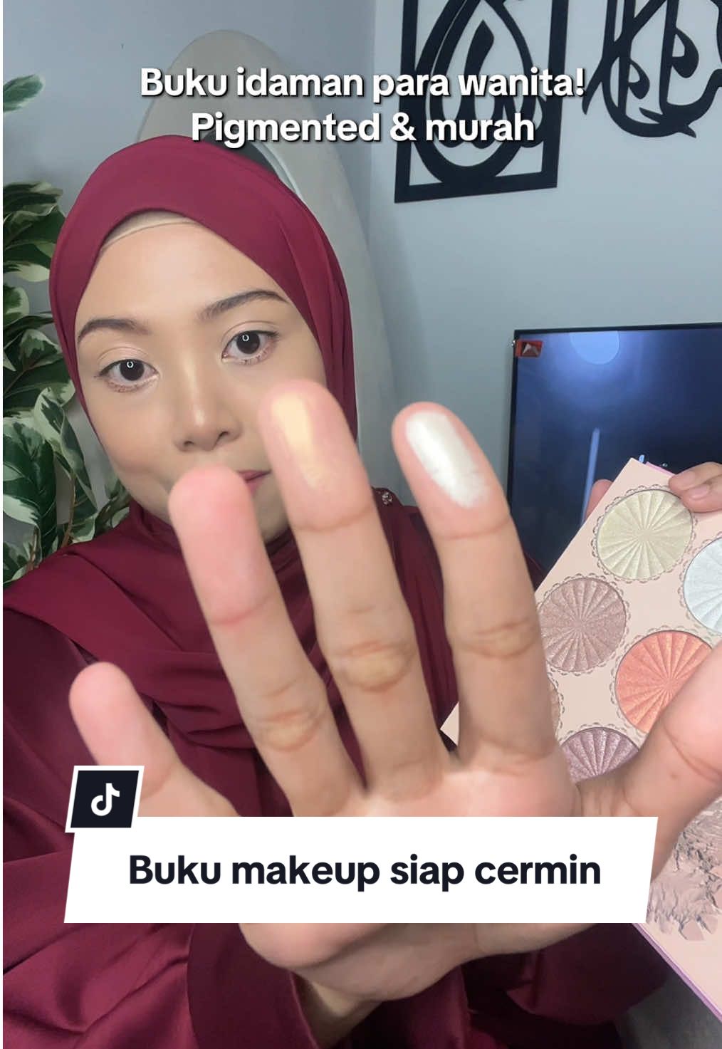 #bukumakeup #makeuppalette #setmakeup #setmakeupmurah #makeupbook 