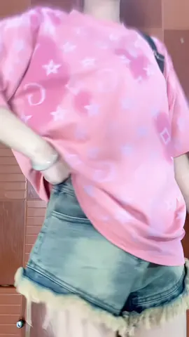 Áo in nổi. Áo phom rộng #aoinnoi #aophong #aothunnamnu #aophongrong #fyp 