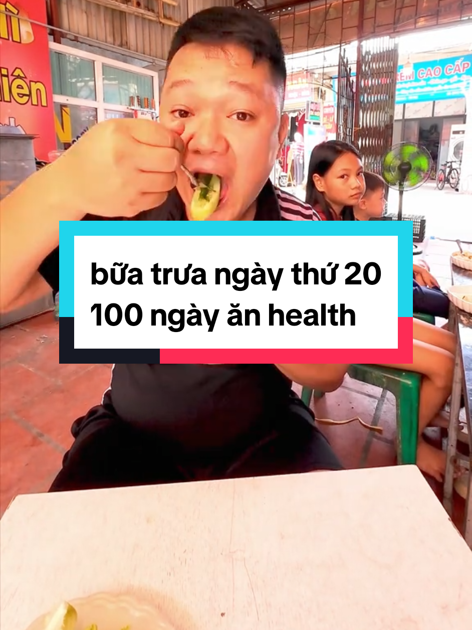 bữa trưa ngày thứ 20 của em đây đây bác . 100 ngày ăn healthy  #sanghealthy91kg #100ngaythaydoibanthan #healthy #UcGaGiamCan #giamcanantoan