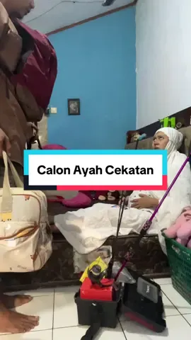 👶🏻 : Sabar yah, dede cuman gerak dikit. @Mbel  #fypage #mancing #istriidaman #anak #week36 