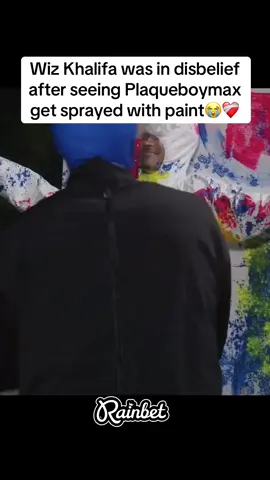 Wiz Khalifa couldn’t believe it when he saw Plaqueboymax getting sprayed with paint while on Mafiathon 3😮‍💨💕 #wizkhalifa #plaqueboymax #clips #twitch #fypシ゚viral 