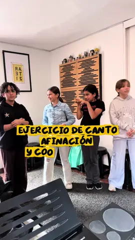 Ejercicio de canto de afinación, coordinación, agilidad y colocación 💛🎙️ Para todas las edades 🙌🏻 #canto #clasesdecanto #tecnicavocal #arte21💛 #fypシ 
