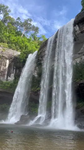 #น้ําตกห้วยหลวงภูจองนายอย🏔🏝 #เที่ยว #เดินทาง 