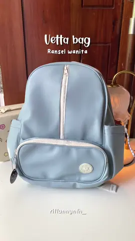 Kenapa baru ketemu tas ini sekarang, kenapa ga dari dulu pas masih sekolah😭 modelnya lucu banget, sukaaa🫶🏻 @Lova Official Shop  🔗195 #lovaid #tassekolah #taskuliah #fashionplayground #teamlovaid 