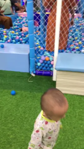 Terimakasih kasih ayah 💙 #ayahterbaikdanterhebat❤️ #fypage #viralvideo #playground 