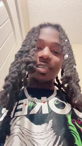 And why yall never have a pfp ? 😂