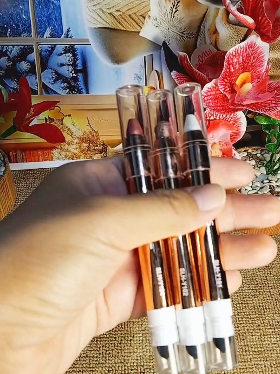 TAMPIL CANTIK BERKILAU DENGAN EYESHADOW STICK MULTIFUNGSI ✨ MUDAH DIPAKAI, PRAKTIS, DAN HASILNYA MEWAH! 💖 #eyeshadow #makeupnatural #kosmetikmurah #makeupcantik #eyeshadowstick     