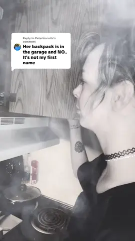 Replying to @Peterbiscuits 