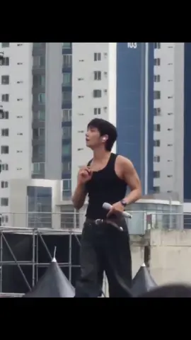 VERYY DADDDY ANG ATAKEEE HONG JISOOO 😭😭😭🫣 #joshua #hongjisoo #seventeen #svt #carat #kpop #fyp @SEVENTEEN 