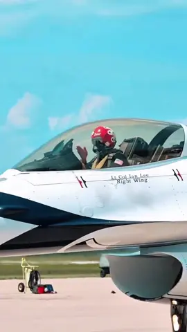 #thunderbirds #aviation #fighterjet #usairforce #aircraft 