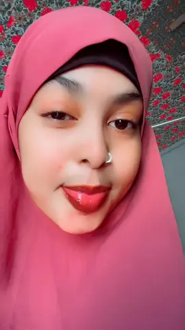 Nafyaroo walidked uduco kaga tegey🫶👸@RÙUÑ.🍂❤ @lakashmiiiiiiina❤️🧕💋 @Saamia collection online🛍️ 