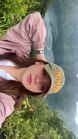 holonizeeeed! ⛰️