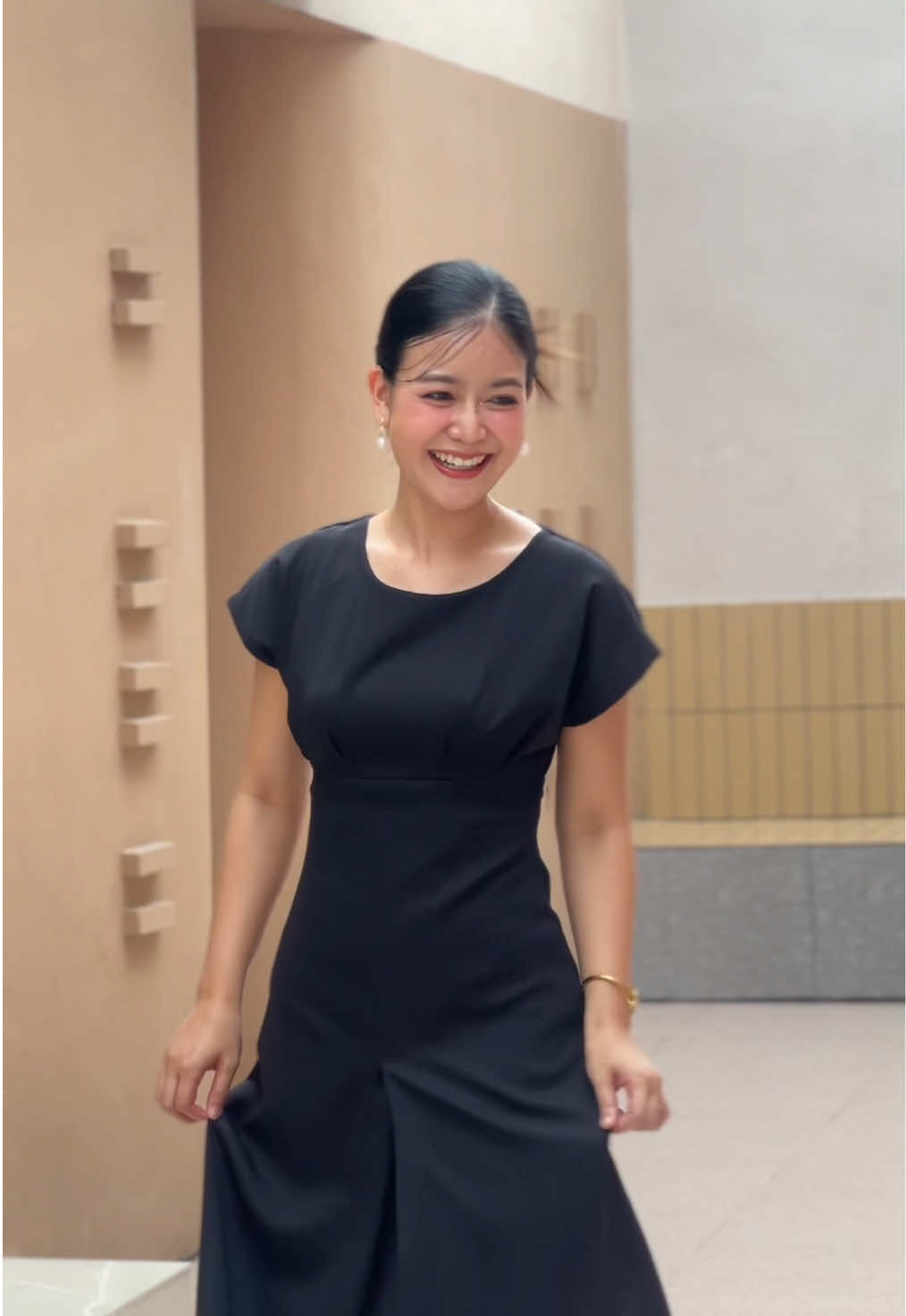 น้องมาแล้วค่า😋🧁 #boosarabrand #OOTD #ชุดเดรส #เดรสน่ารักๆ #tiktoklooks 