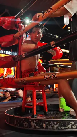 พี่เลี้ยงกระตุ้น #เพชรเตชิน บางแสนไฟท์คลับ  #เพชรยินดี #เพชรยินดีพรีเมี่ยม #petchyindee #muaythai 