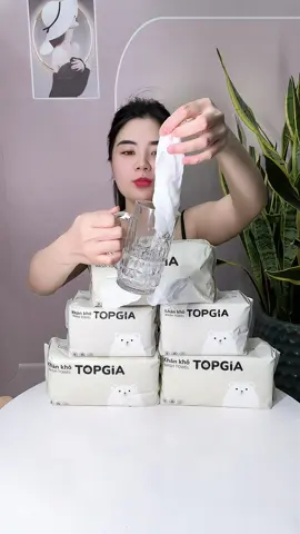 Dùng khăn này tiện và sạch dẽ lắm mọi người ạ #trangchamchi #giayansieudai #khankho #khankhodanangdung1lan #khankhotopgia 