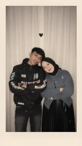awwww🤪🤏🥰@Aa guru• @Sara Rahayu🦋 